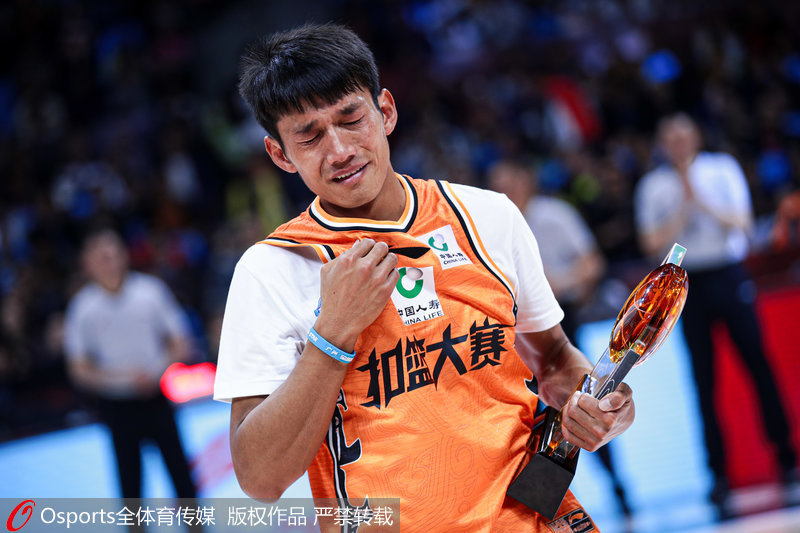 关于里昂迎全明星赛关键赛；赛前复出首秀；话题不断；训练强度明显提升的信息