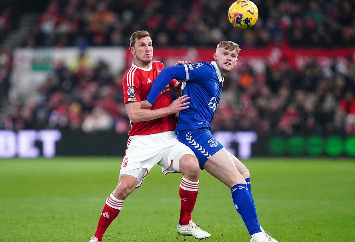 亚冠赛后再迎强敌；曼联状态回暖；主帅态度：质疑声仍在；心理建设被强调的简单介绍九游官网