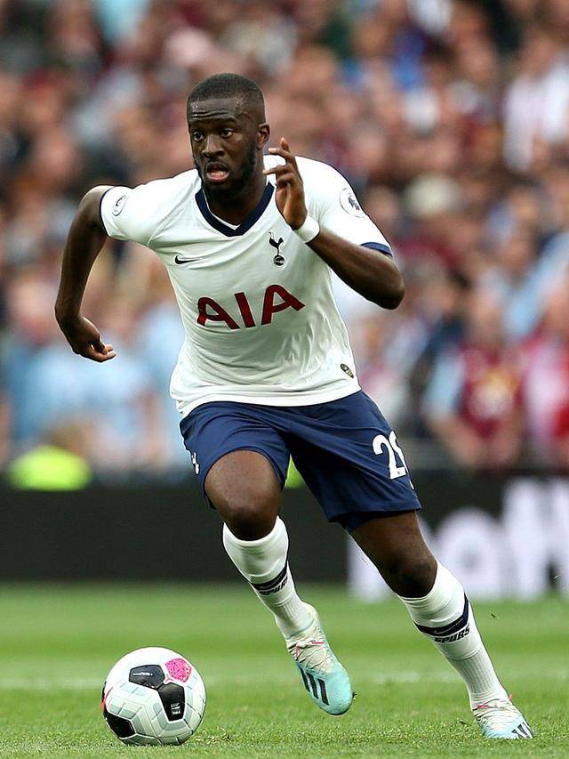 今晨洛杉矶湖人备战欧冠Ming在曼联比赛中大比分领先，Karsa赛事官方发布悬念迭起新规都惊呆了的简单介绍